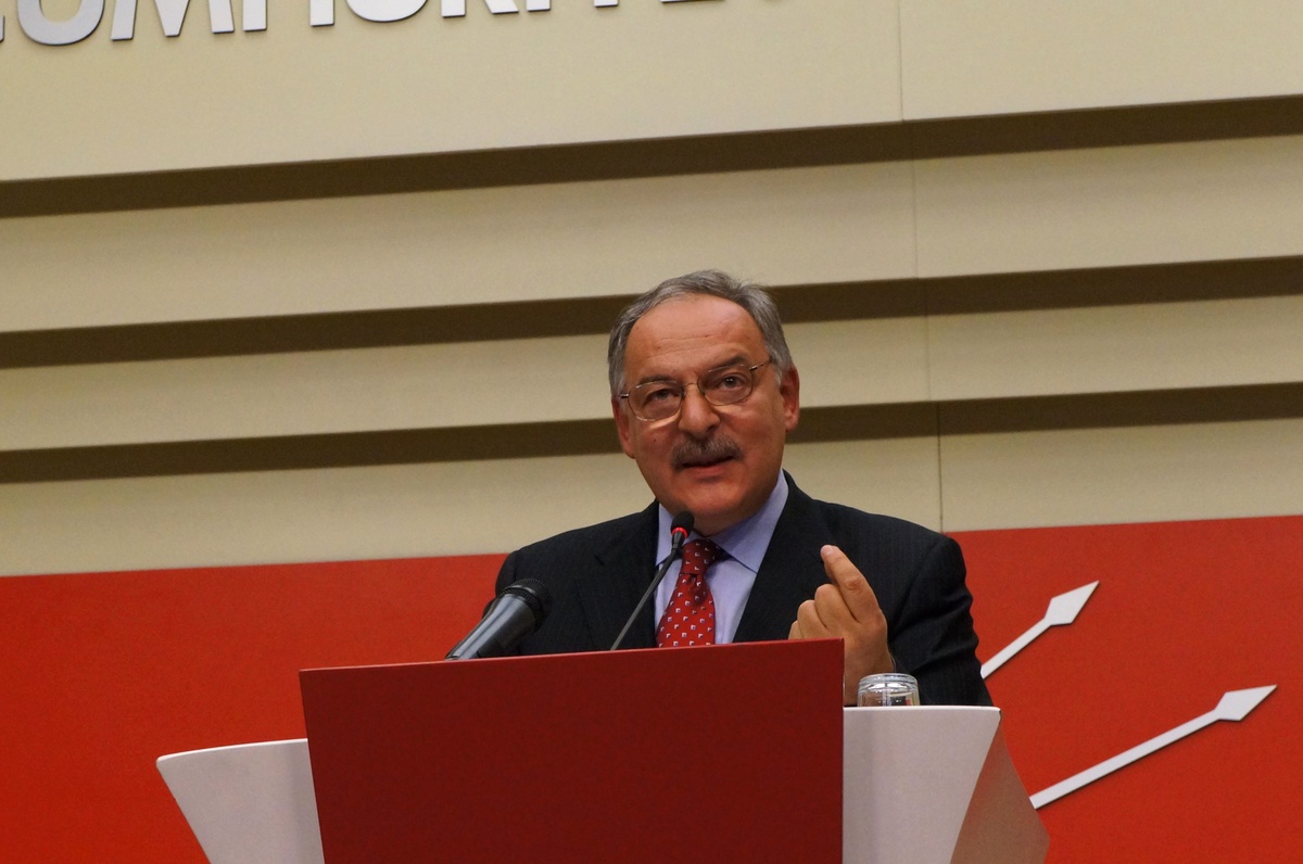 Chp'li Koç: 'Türkiye Suriye'deki Karışıklığın Tarafı Yapıldı'