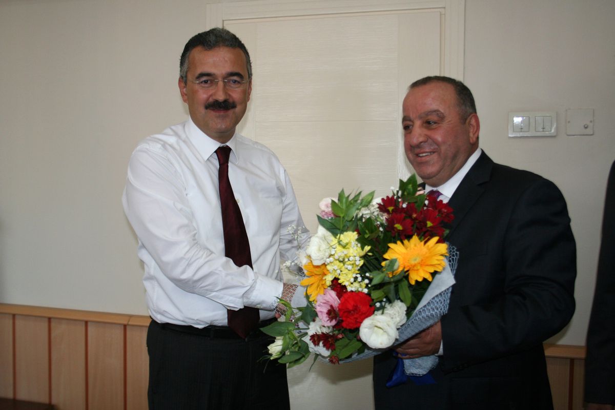 CHP Yönetiminden Vali Ayyıldız\'a Ziyaret