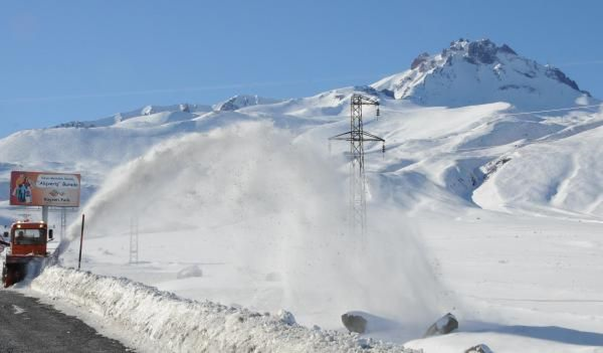 Erciyes Dağında Kar Kalınlığı 11 Santime Ulaştı