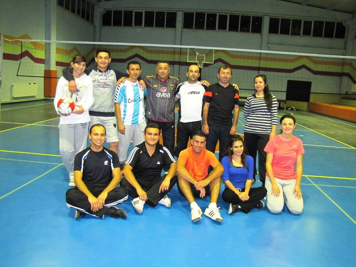Hisarcık\'ta Voleybol Kursu Açıldı
