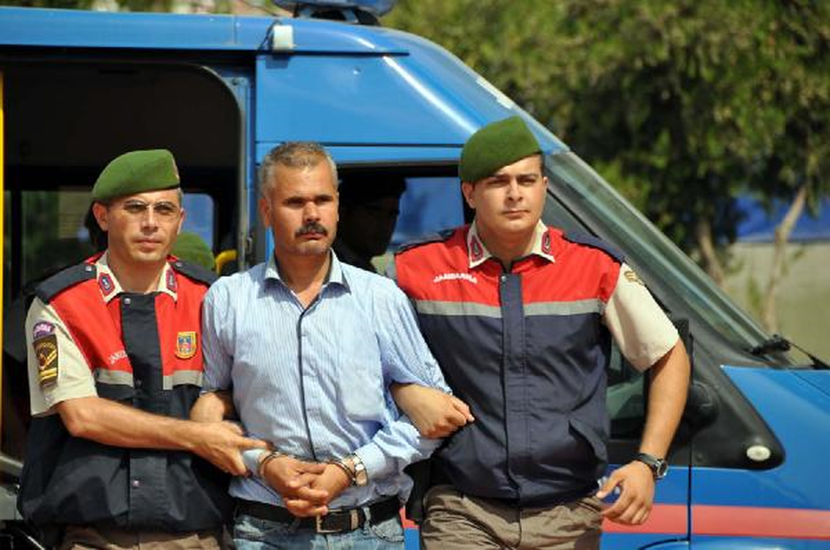Hülya, Göz Göre Göre Ölüme Gitmiş