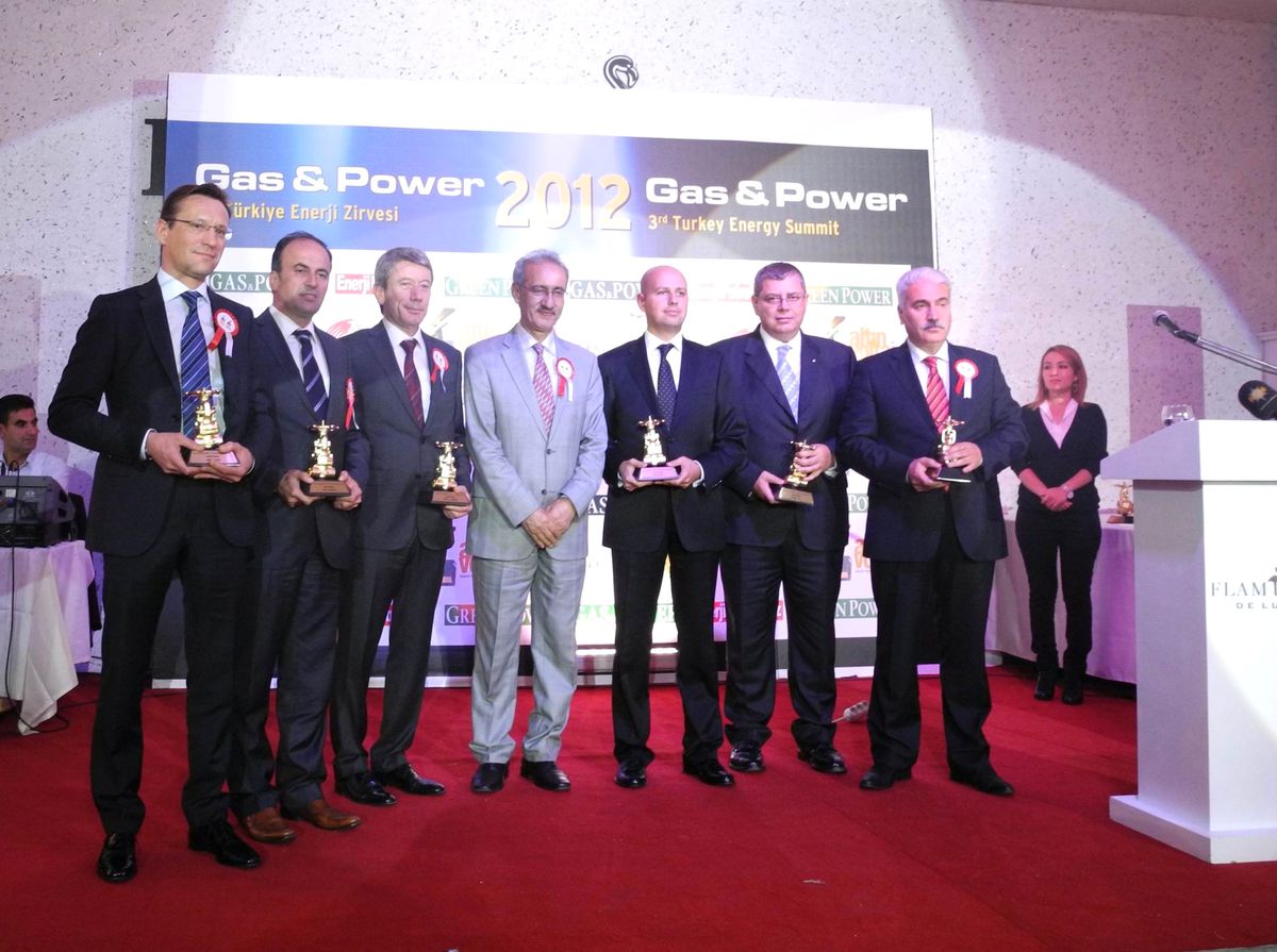 Kayserigaz \'Altın Vana Doğalgaz Piyasası Başarı Ödülünü\' Aldı
