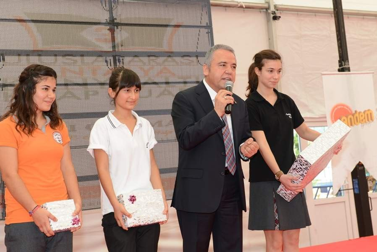 Konyaaltı\'nda Ödül Töreni