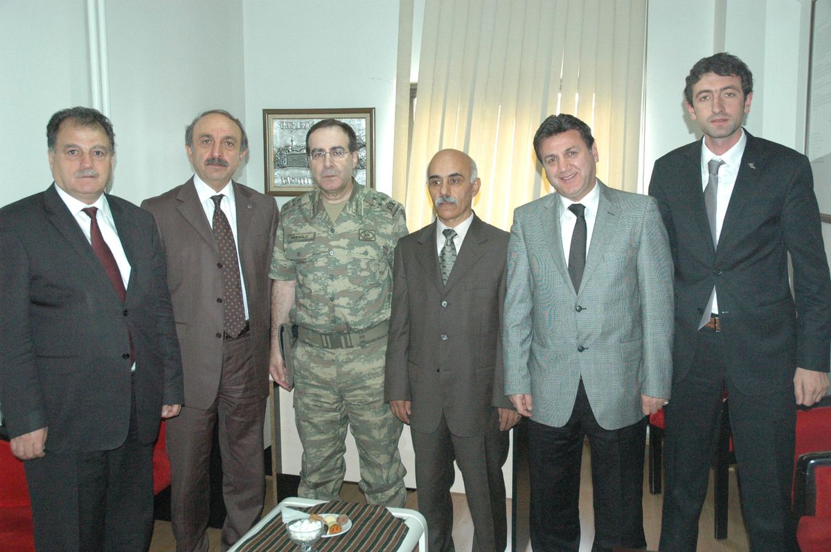Korgeneral Başoğlu\'ndan Ervak\'a Ziyaret