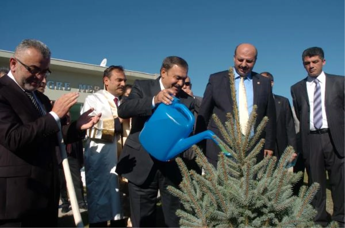 Orman Bakanı Eroğlu: Tüketen ve Üretmeyen İnsanlar Asalak