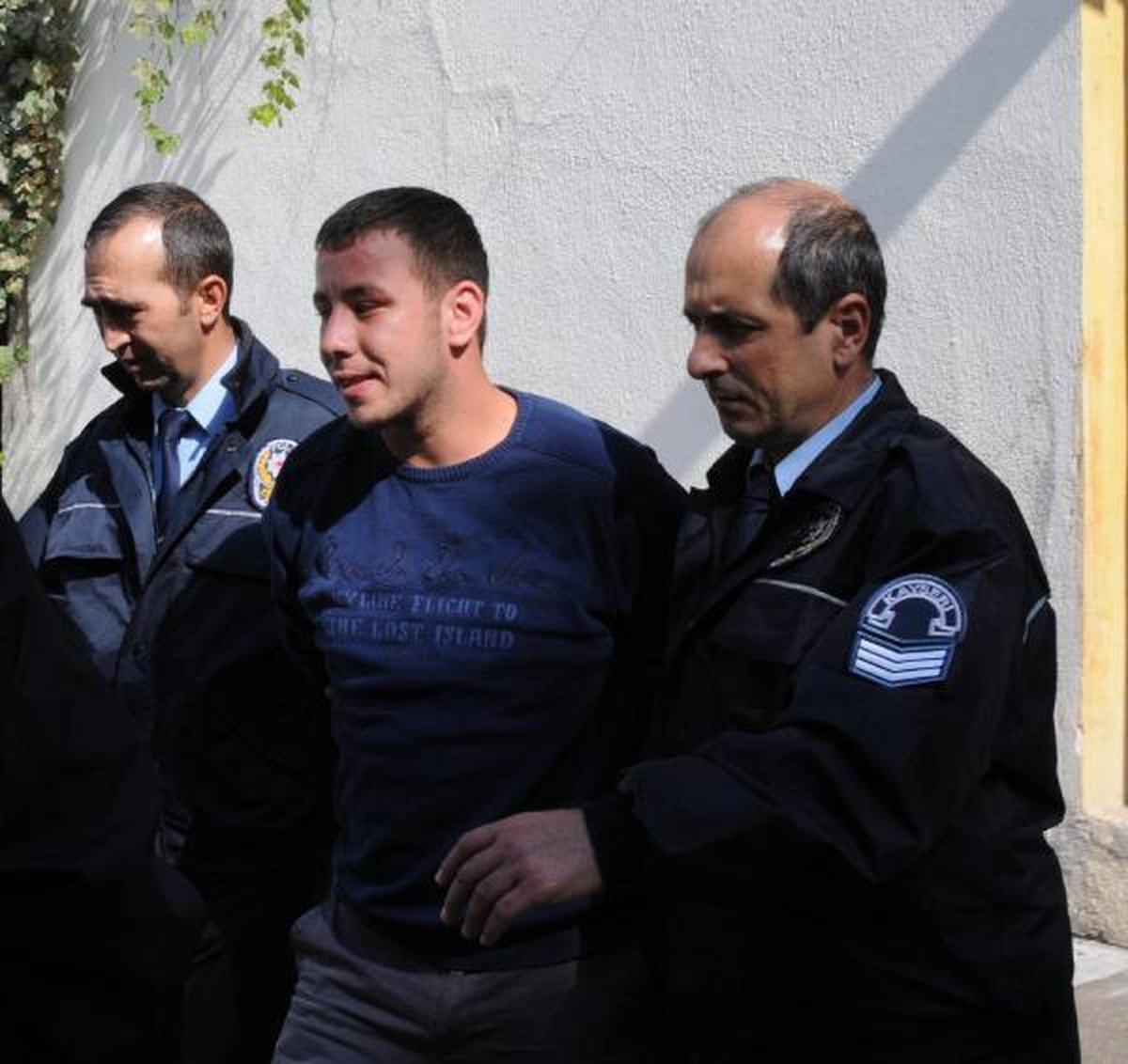 Sanık Yakınları, 14\'er Yıl Hapis Cezasına Tepki Gösterdi