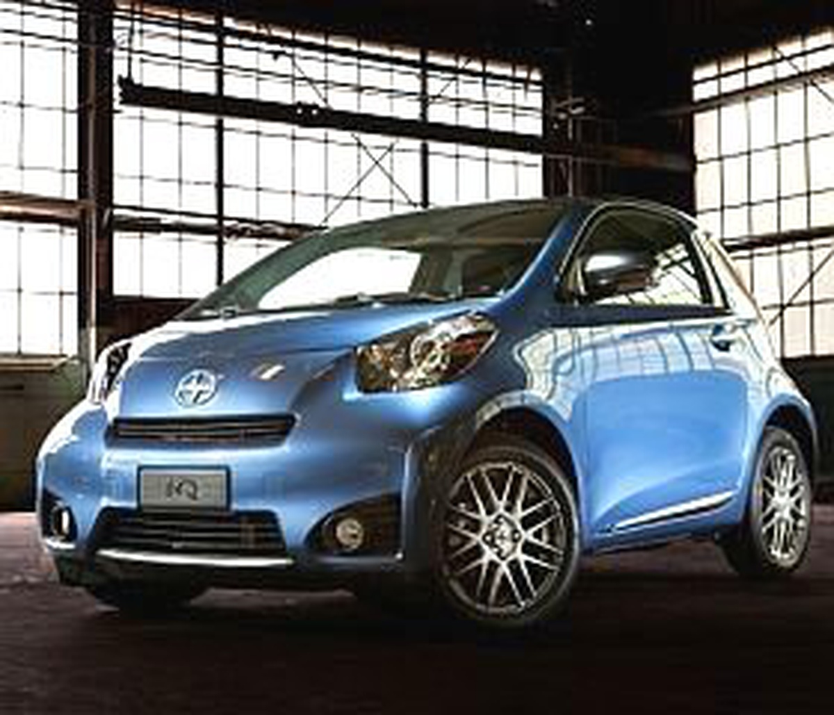 Toyota\'nın Eq\'nun Lityum-iyon Pilleri Panasonic\'ten!