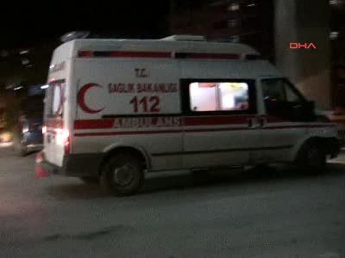 Yaralanan Hüseyin Ateş Elazığ\'a Götürüldü "Tunceli\'de Sivil Araca Ateş Açıldı.1\'i Polis 3 Yaralı"...