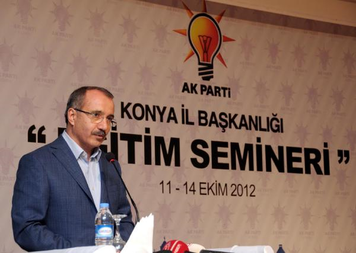 Bakan Dinçer Alanya\'da Seminere Katıldı