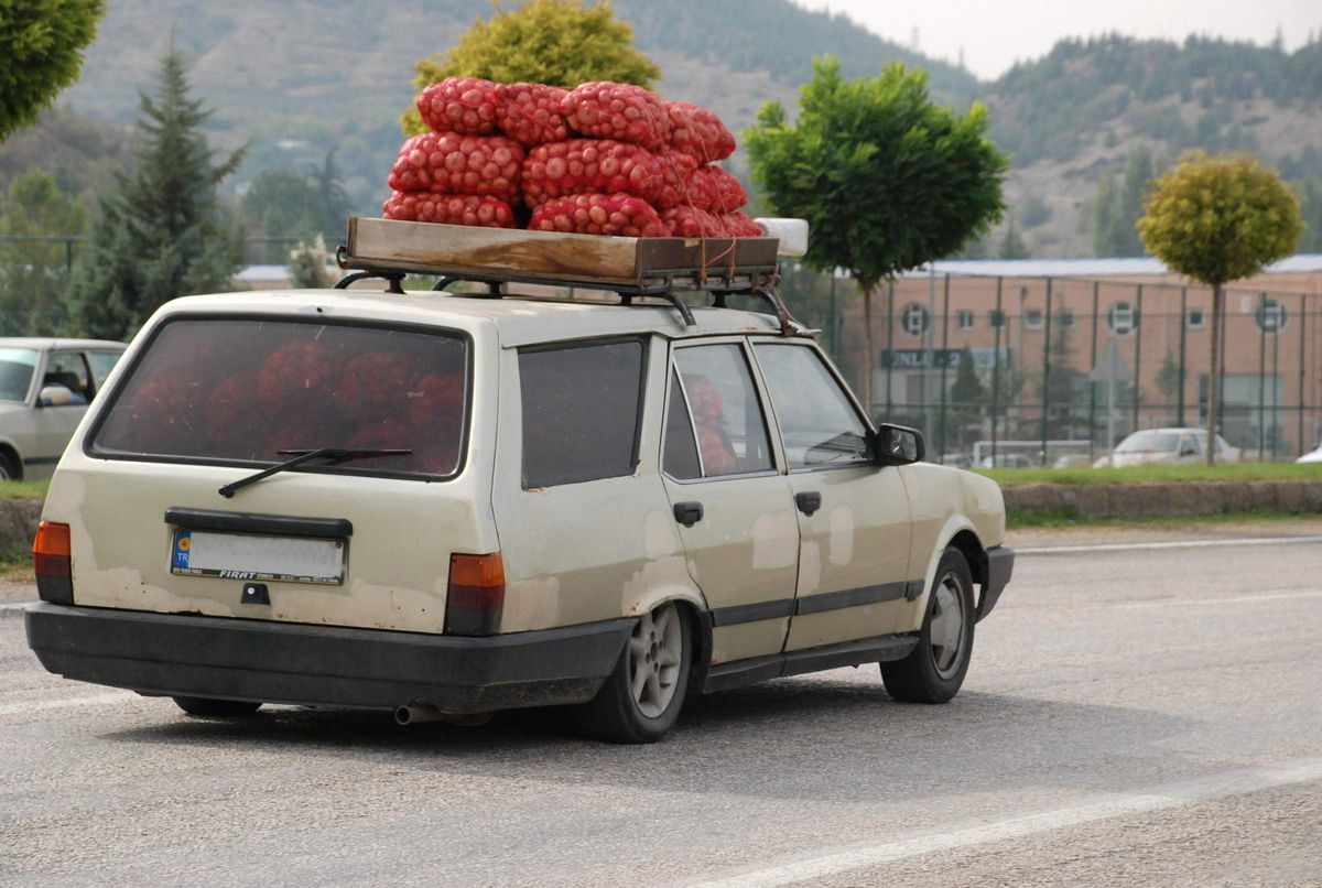 Bir Otomobil Kuru Soğan