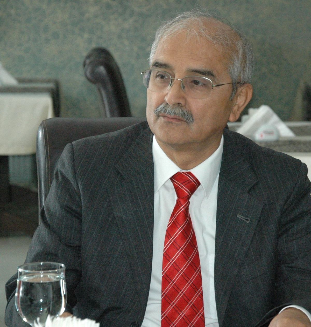CHP\'li Demir, Balyoz Davası Kararlarını Eleştirdi