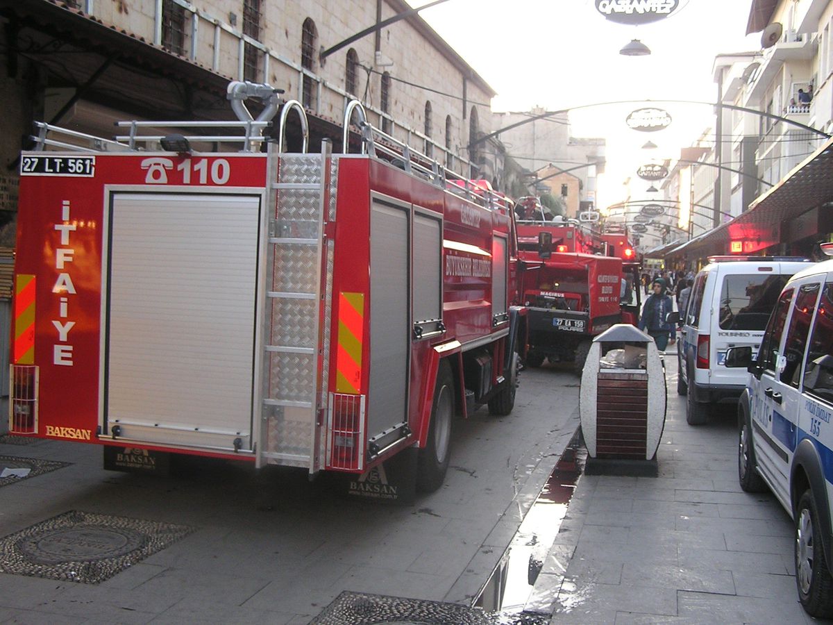 Depoda Çıkan Yangın Korkuttu