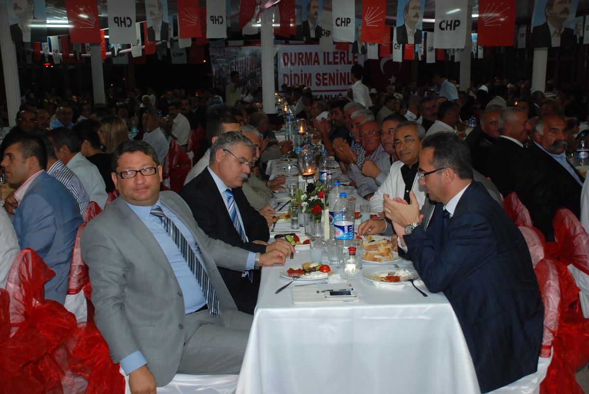 Didim\'de CHP\'liler Dayanışma Yemeğinde Biraraya Geldi