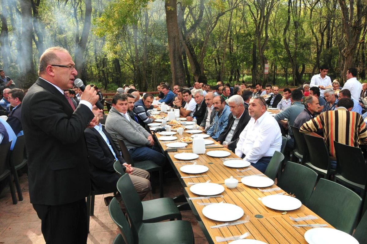 Erdönmez\'den Çalışanlara Yemek