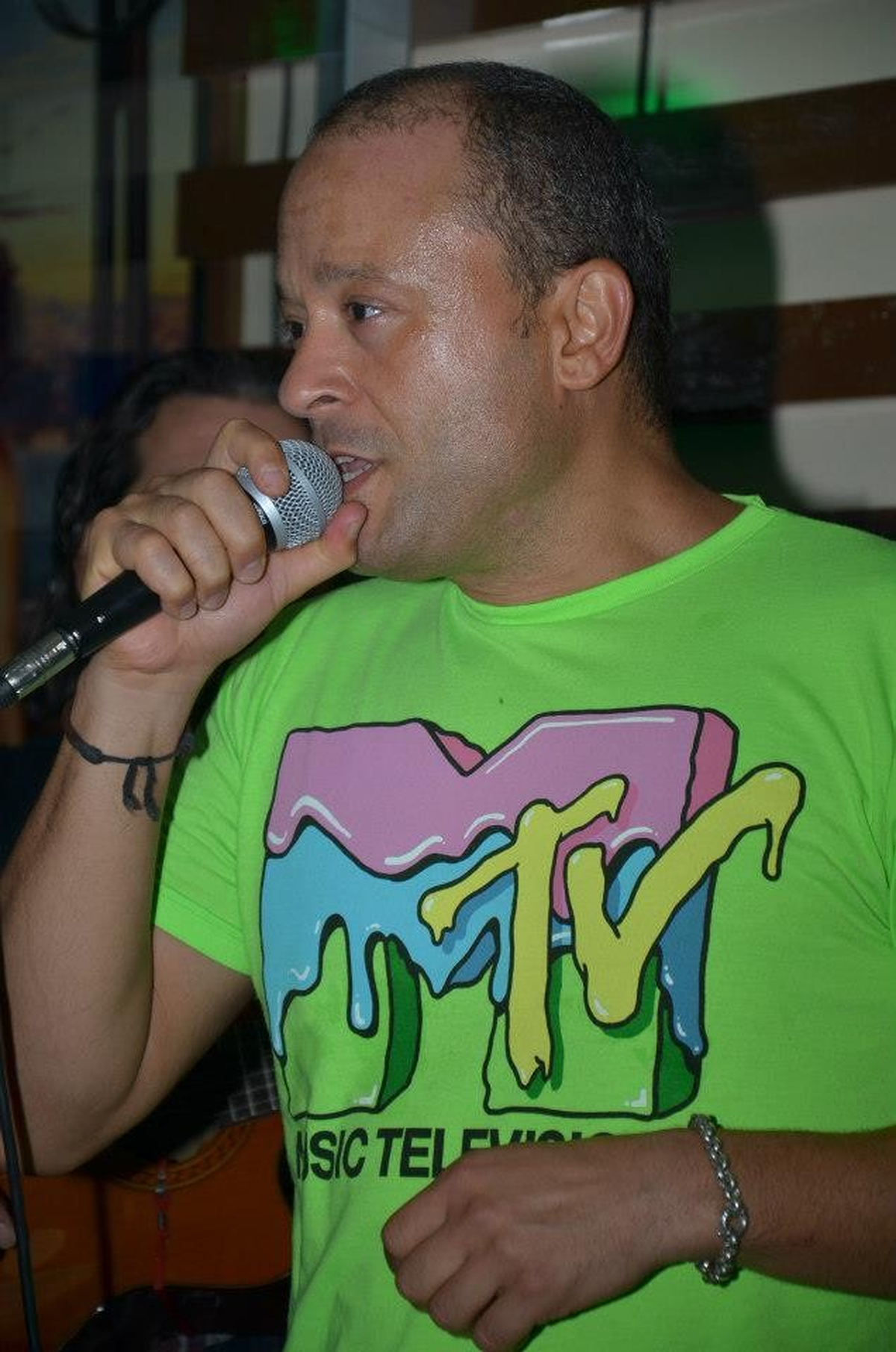 Ersin Kuşkanat İzmir\'i Müziğe Doyuruyor