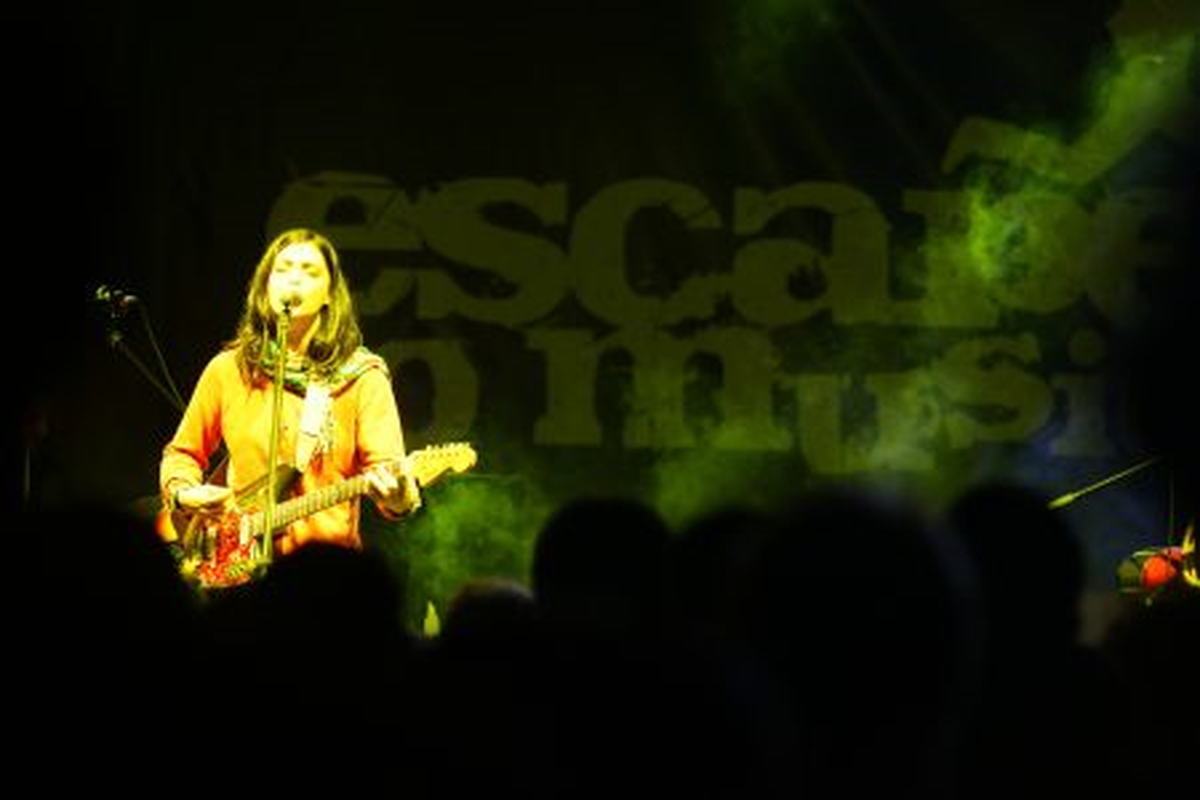 Sharon Van Etten\'den Unutulmaz Müzik Ziyafeti