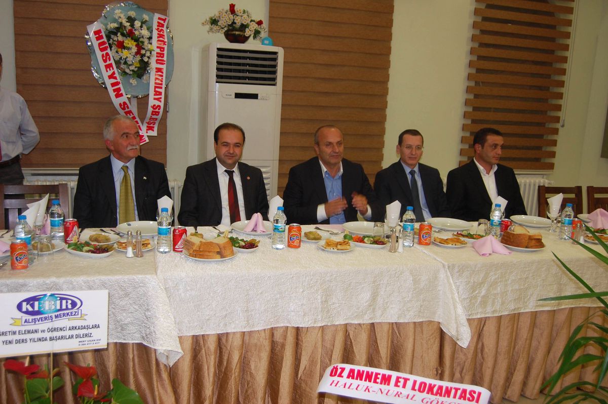 Taşköprü MYO\'da Sazlı Sözlü Kaynaşma Gecesi