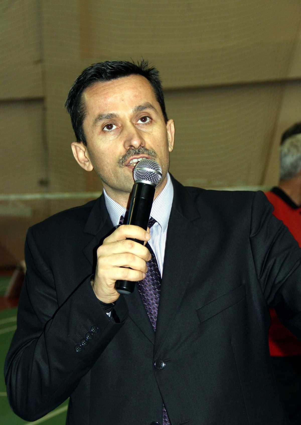 Badminton Federasyonu Başkanı Özmekik Seçildi