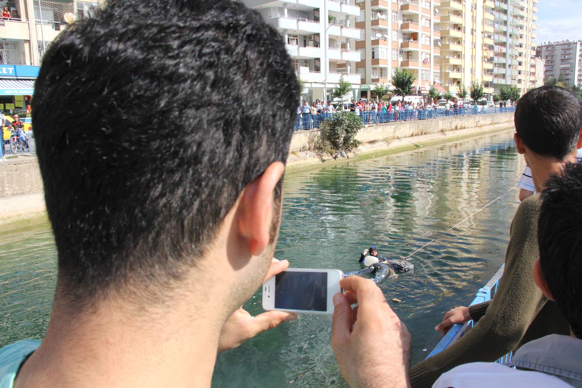 Üniversiteyi Kazanamayan Genç İntihar Etti