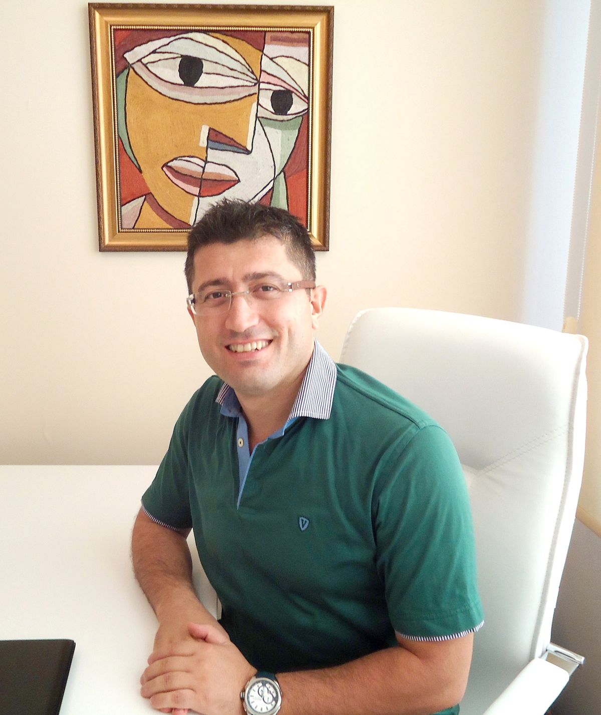 Yüzünüzü Gençleştirmek Elinizde