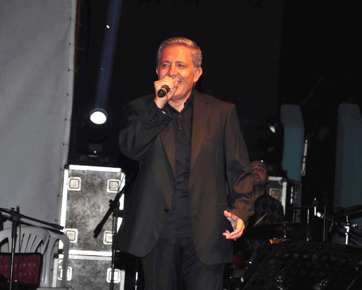 Zülfü Livaneli\'den Adana\'da Unutulmaz Konser
