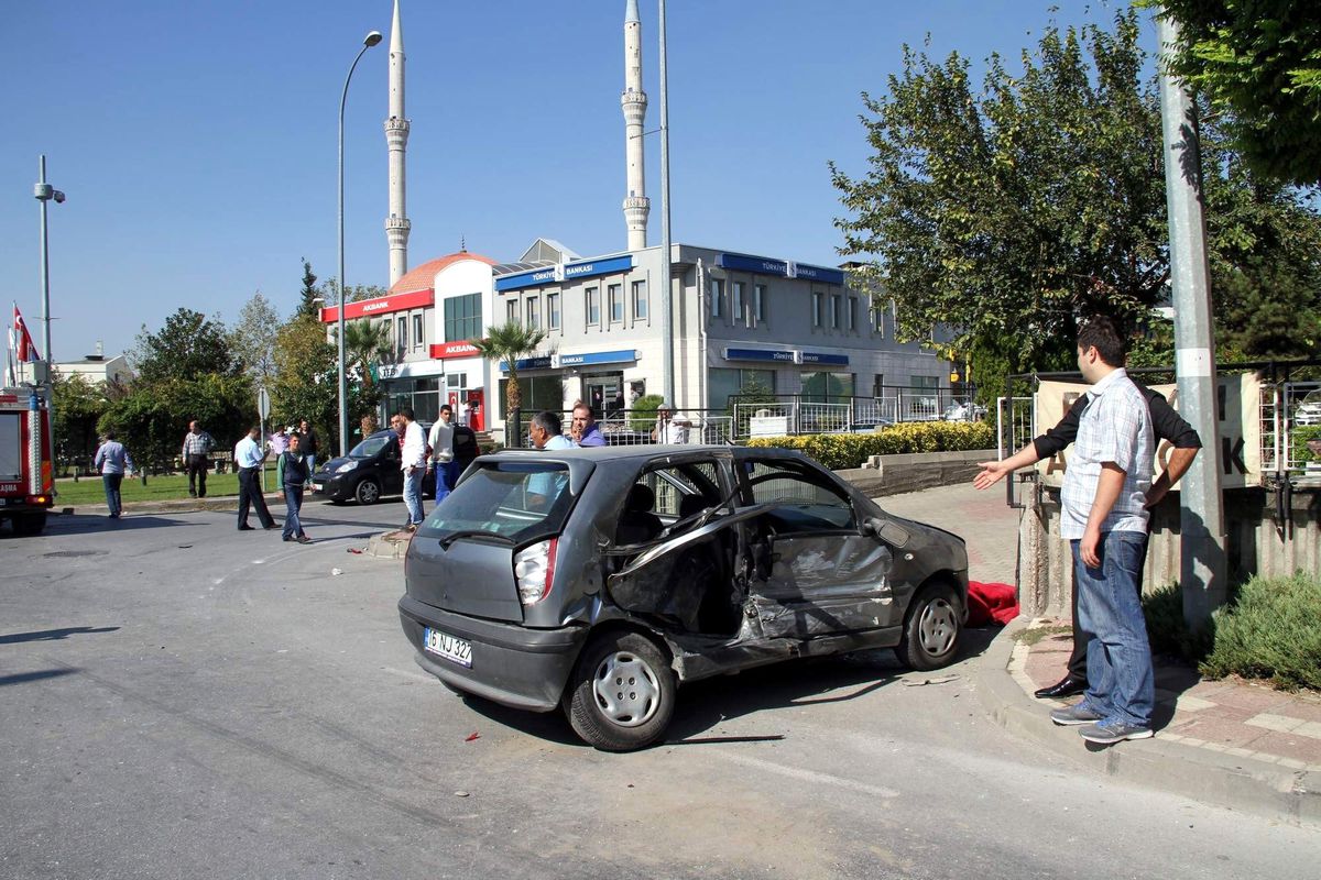 2 Yaşındaki Çocuk Kazada Hayatını Kaybetti