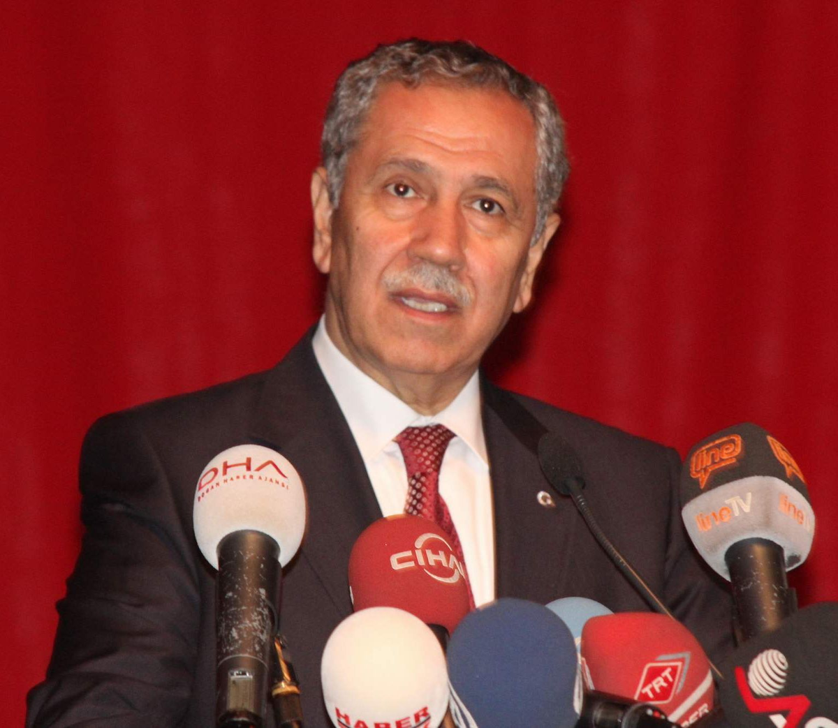 Başbakan Yardımcısı Bülent Arınç, CHP Genel Başkanı Kemal Kılıçdaroğlu\'nun Suriye Konusundaki...
