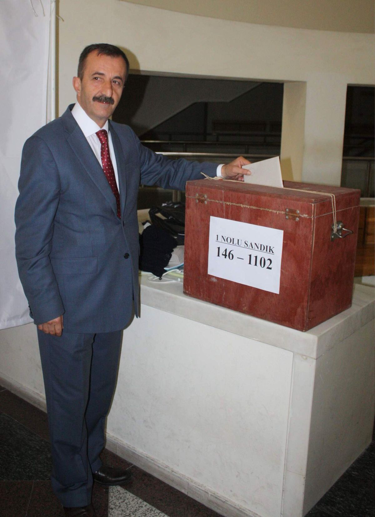 Bursa\'da Yeni Baro Başkanı Demiröz