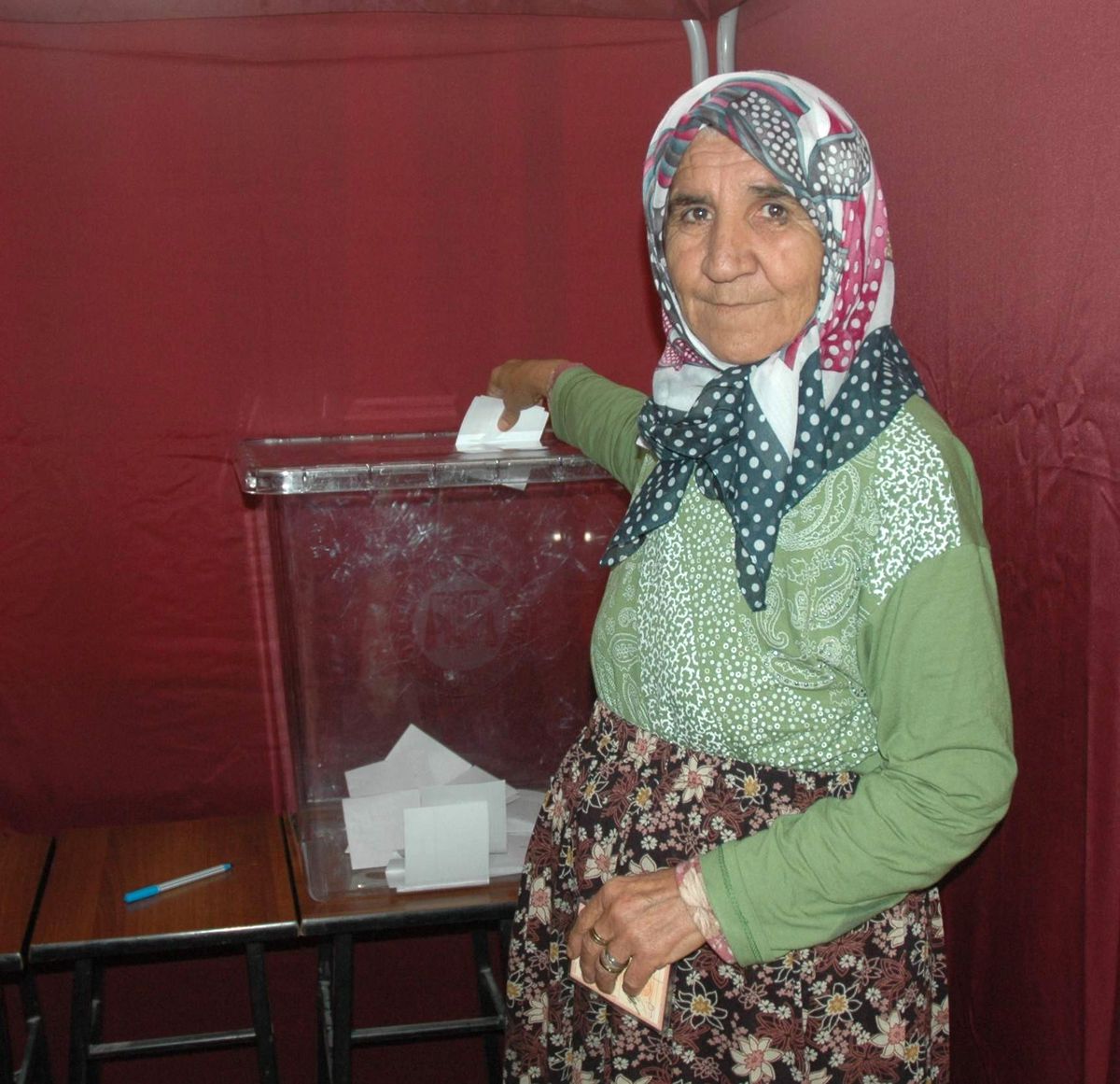CHP Kapanacak Beldeler İçin Referanduma Gitti