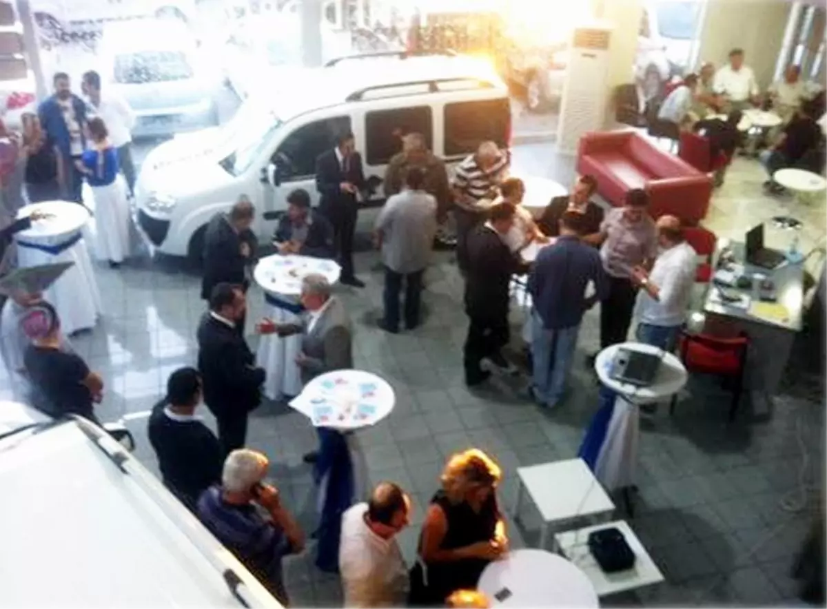 Denizbank Edremit Şubesi\'nden Tanıtım Kokteyli