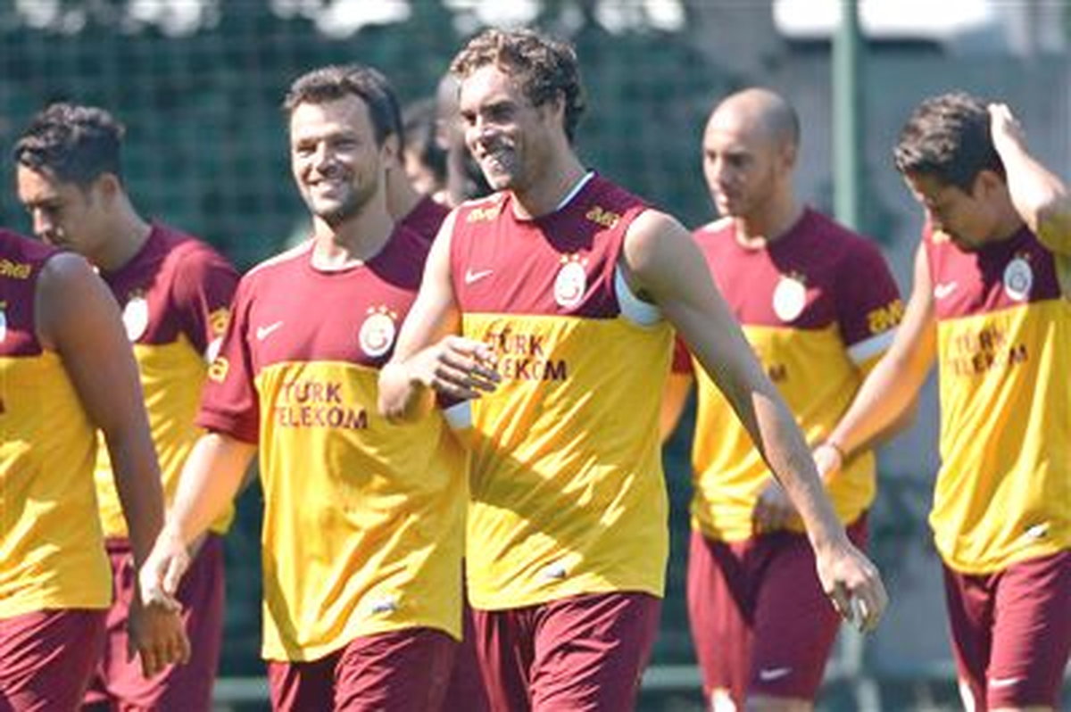 Galatasaray\'da Sakat Futbolcuların Durumu Açıklandı