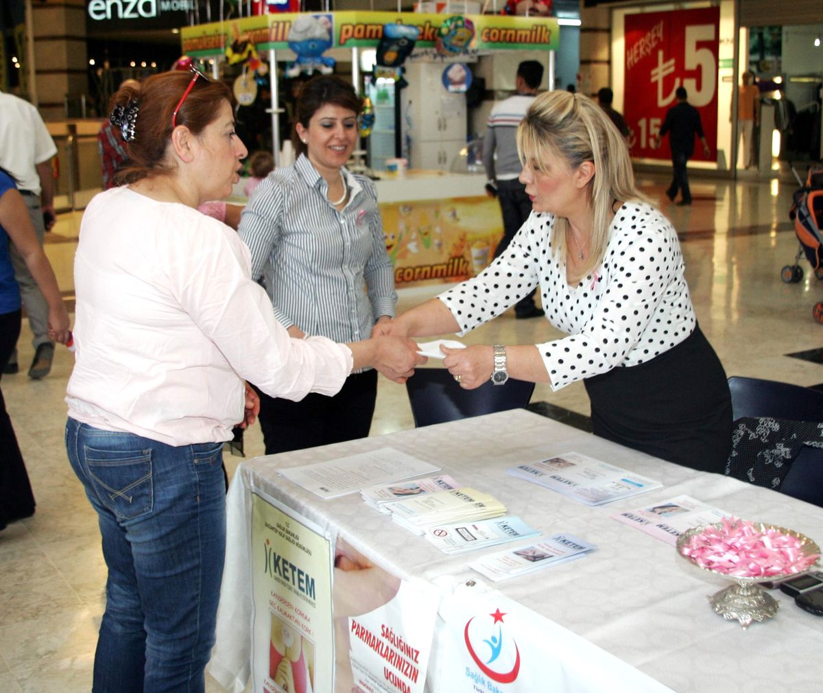 Gaziantep\'te Ketem Kanıdları Meme Kanseri Konusunda Bilgilendiriyor
