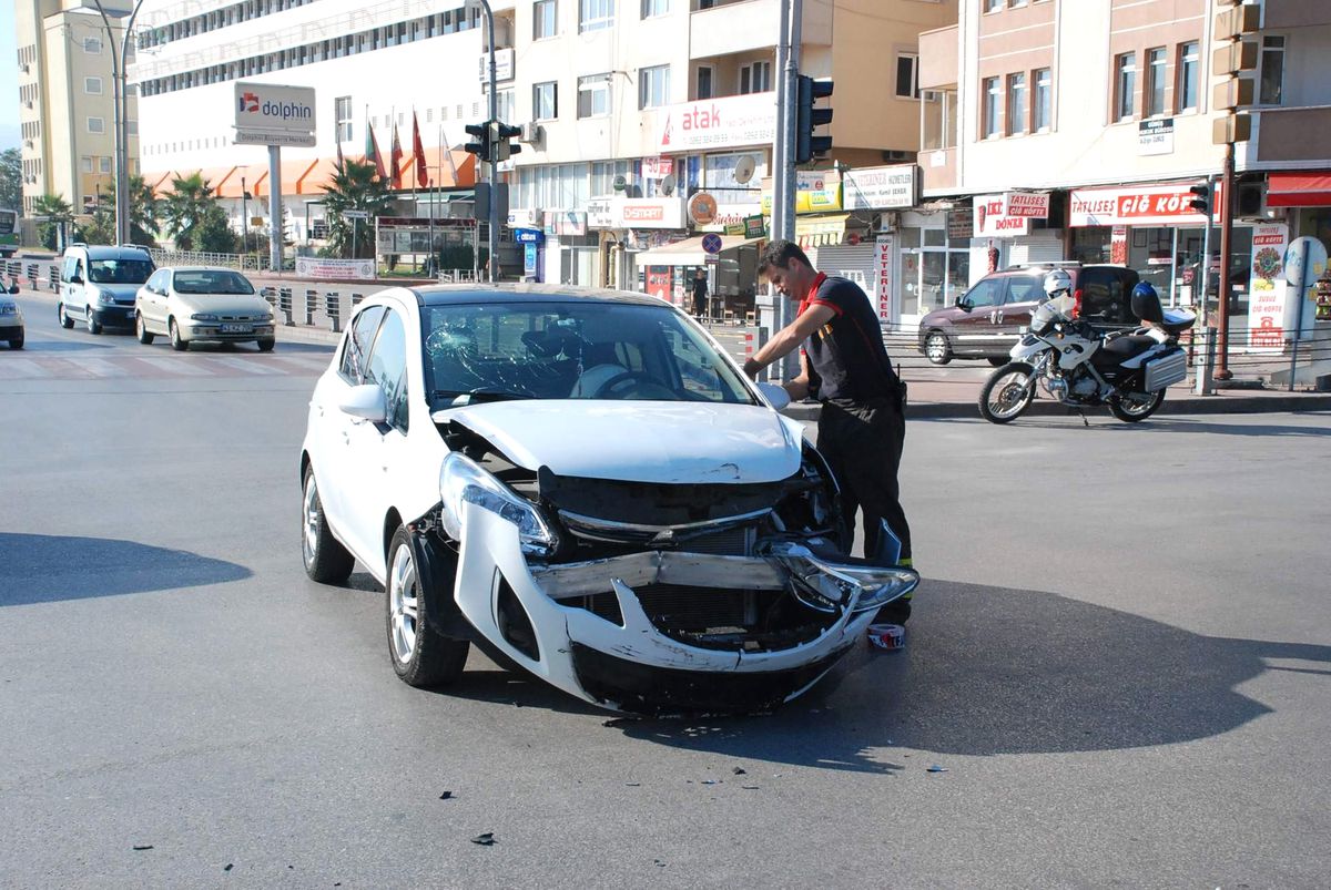 Işık İhlali Kazaya Neden Oldu