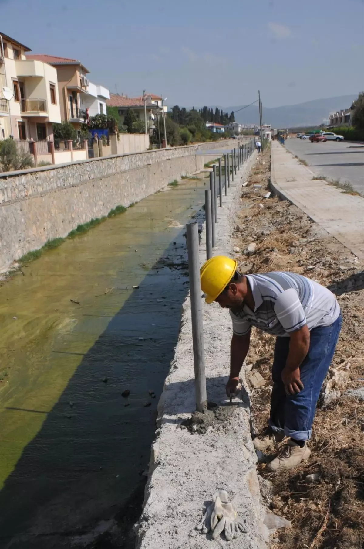 İzsu\'dan Derelere "Güvenlik Şeridi"