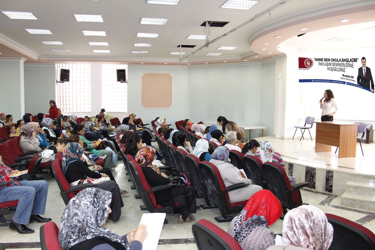 Keçiören\'de 10 Binden Fazla Veliye Eğitim Semineri Verildi