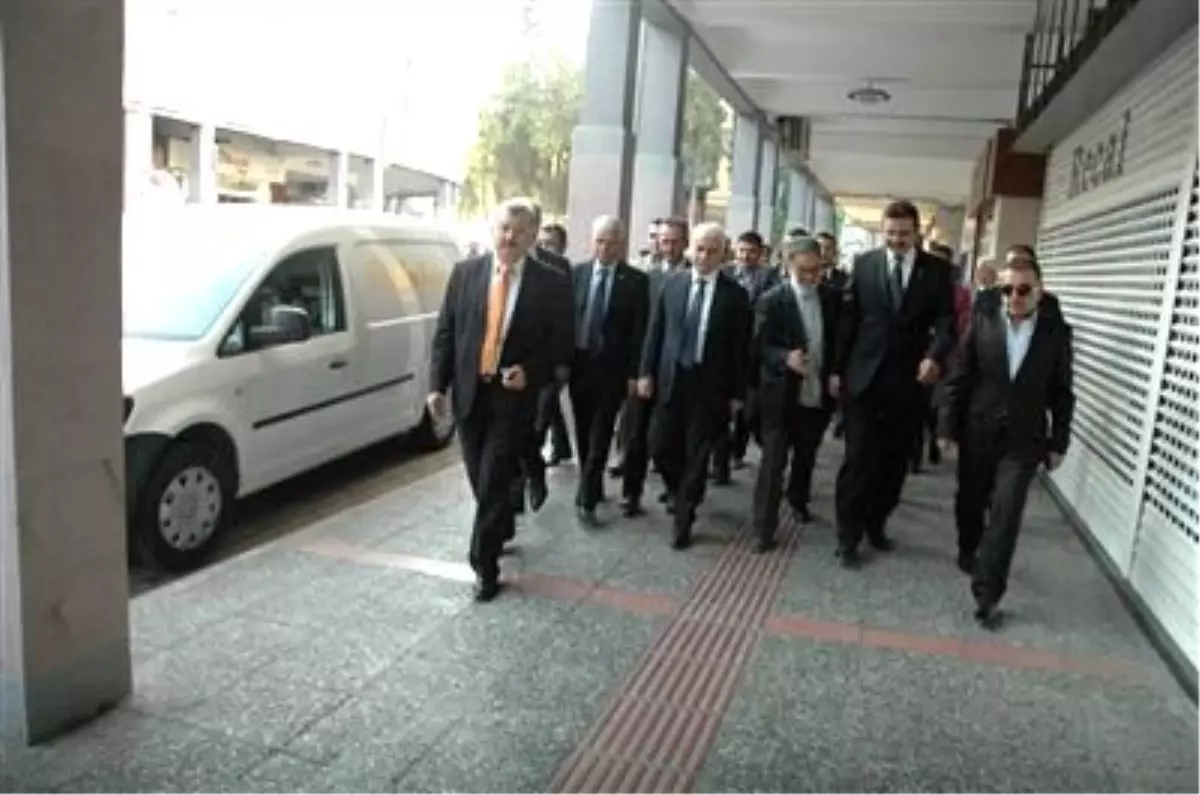 MHP Genel Başkan Adayı Koray Aydın Balıkesir\'de