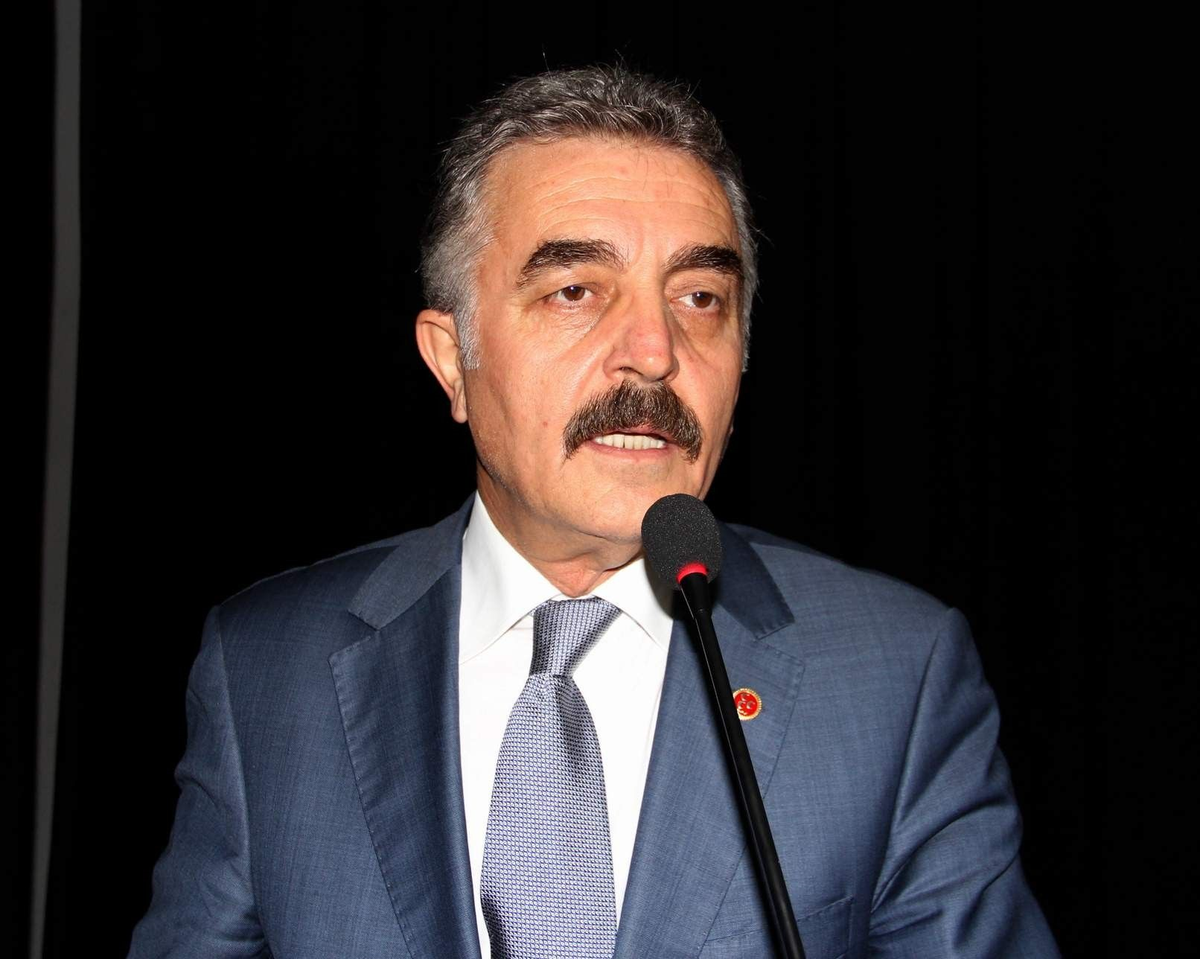 Mhp\'li Büyükataman: "Çocukları Alkole mi Özendirmeye Çalışıyorsunuz?"