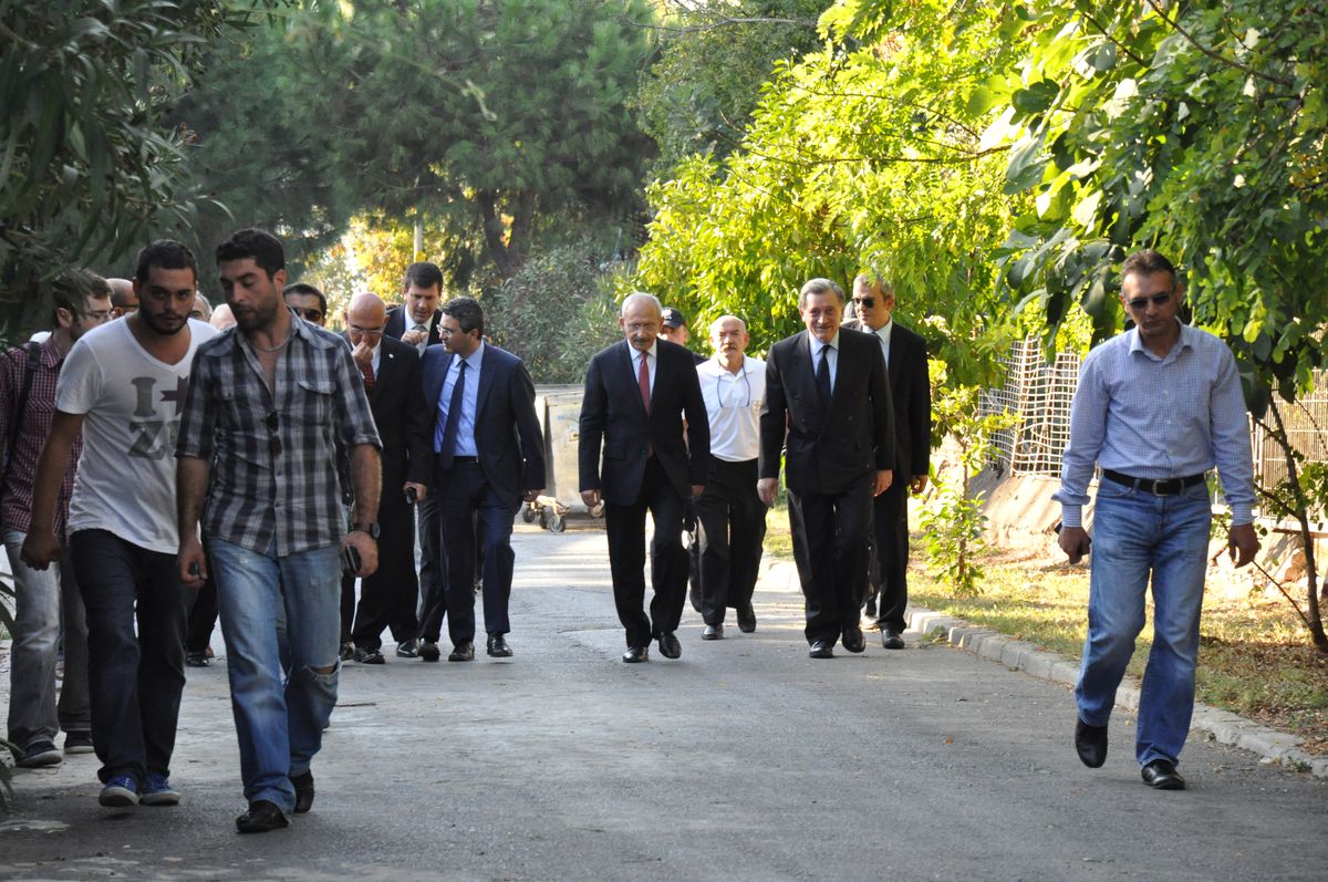 (Özel Haber) Kılıçdaroğlu: "Herkes Parlamentonun Kararına Saygı Duymalı"