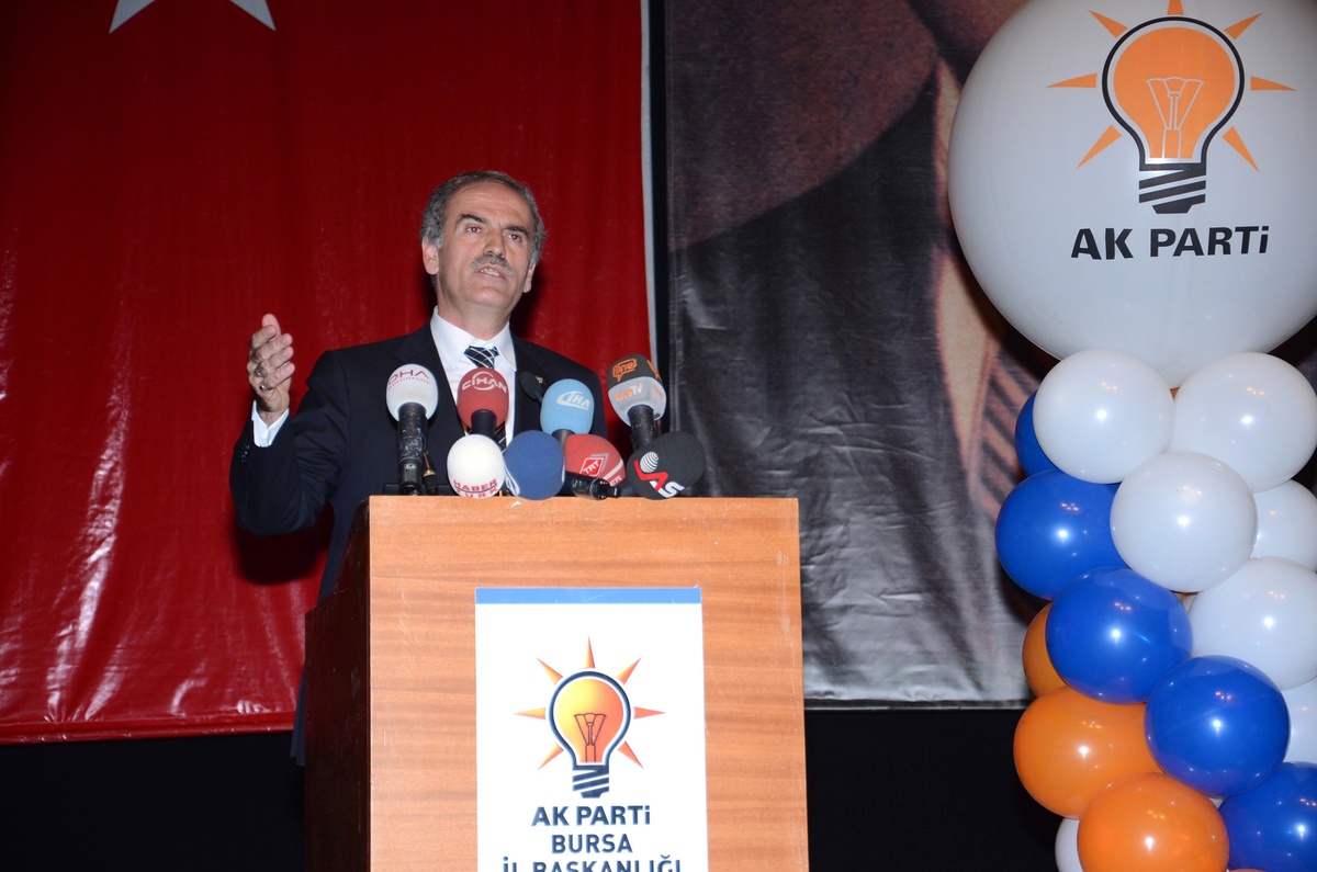 Yalçın: "Başarının Anahtarı Hizmet Etme Arzusudur"