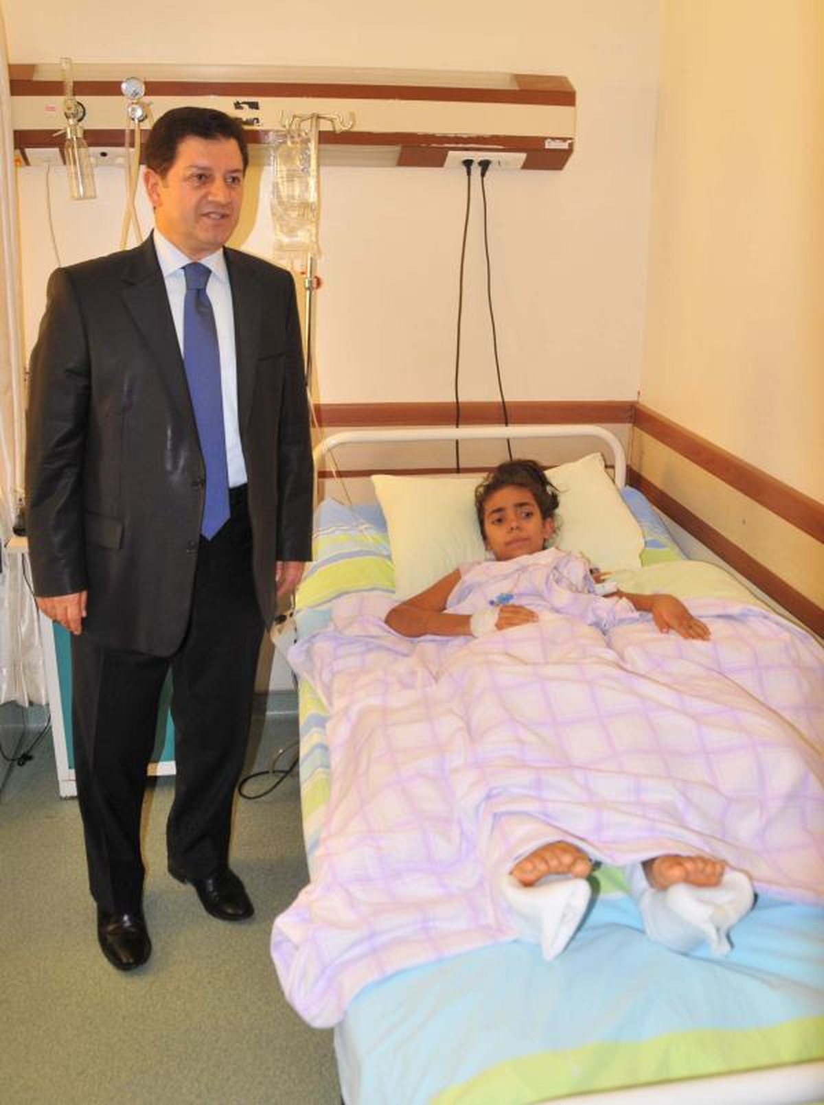 13 Yaşındaki Şule, Hayata Tutundu