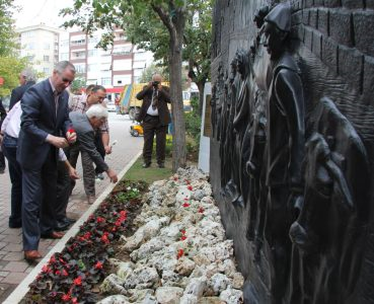 Başkan Çağlayan Balkan Şehitlerini Andı