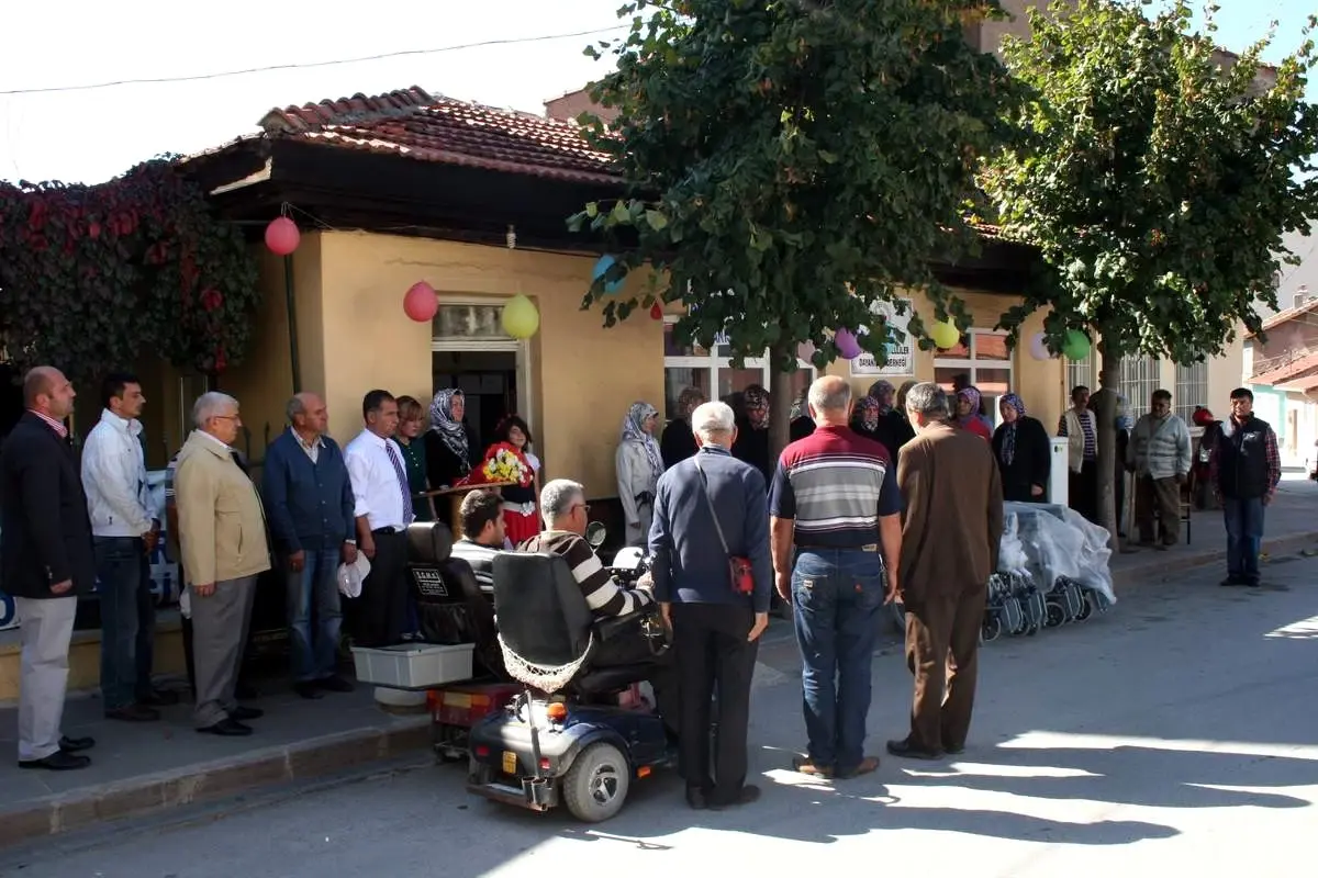 Bozüyük'te Tekerlekli Sandalye Dağıtım Töreni