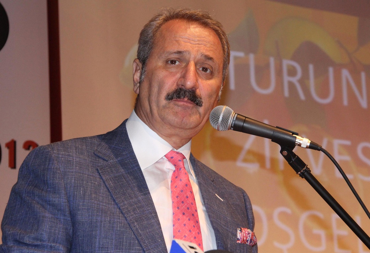 "İstihdam Hacmi Son 3 Aydır 25 Milyonun Üzerinde."