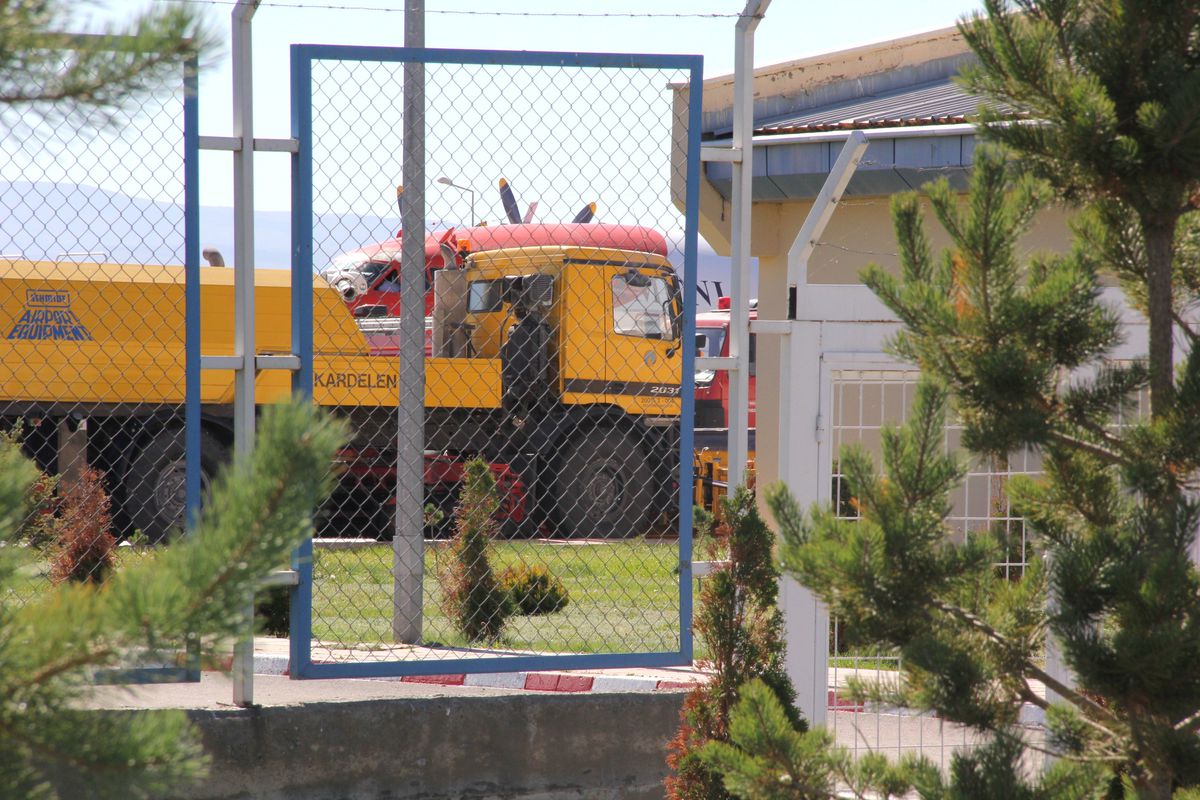 Ermenistan Uçağında Arama Yapılıyor