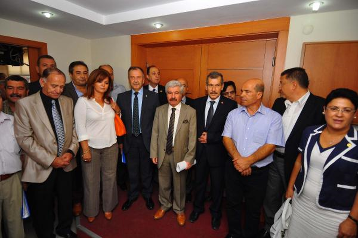İl Genel Meclisi Meclis Salonuna Giremedi