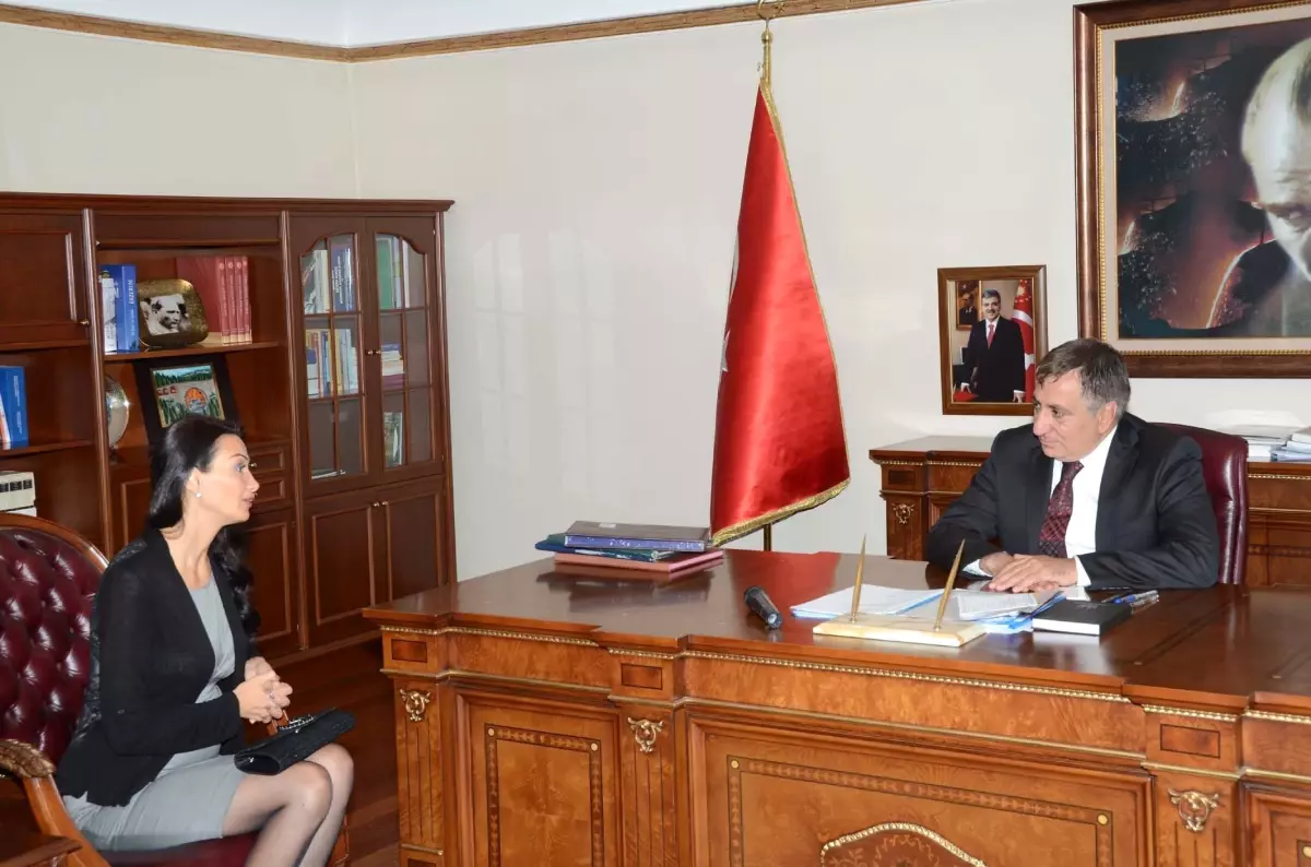 Paseyava\'dan Vali Küçük\'e Ziyaret