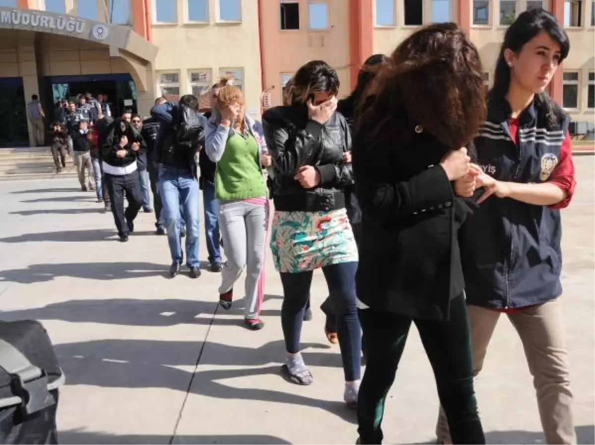 Performans Listeli Fuhuş Çetesi