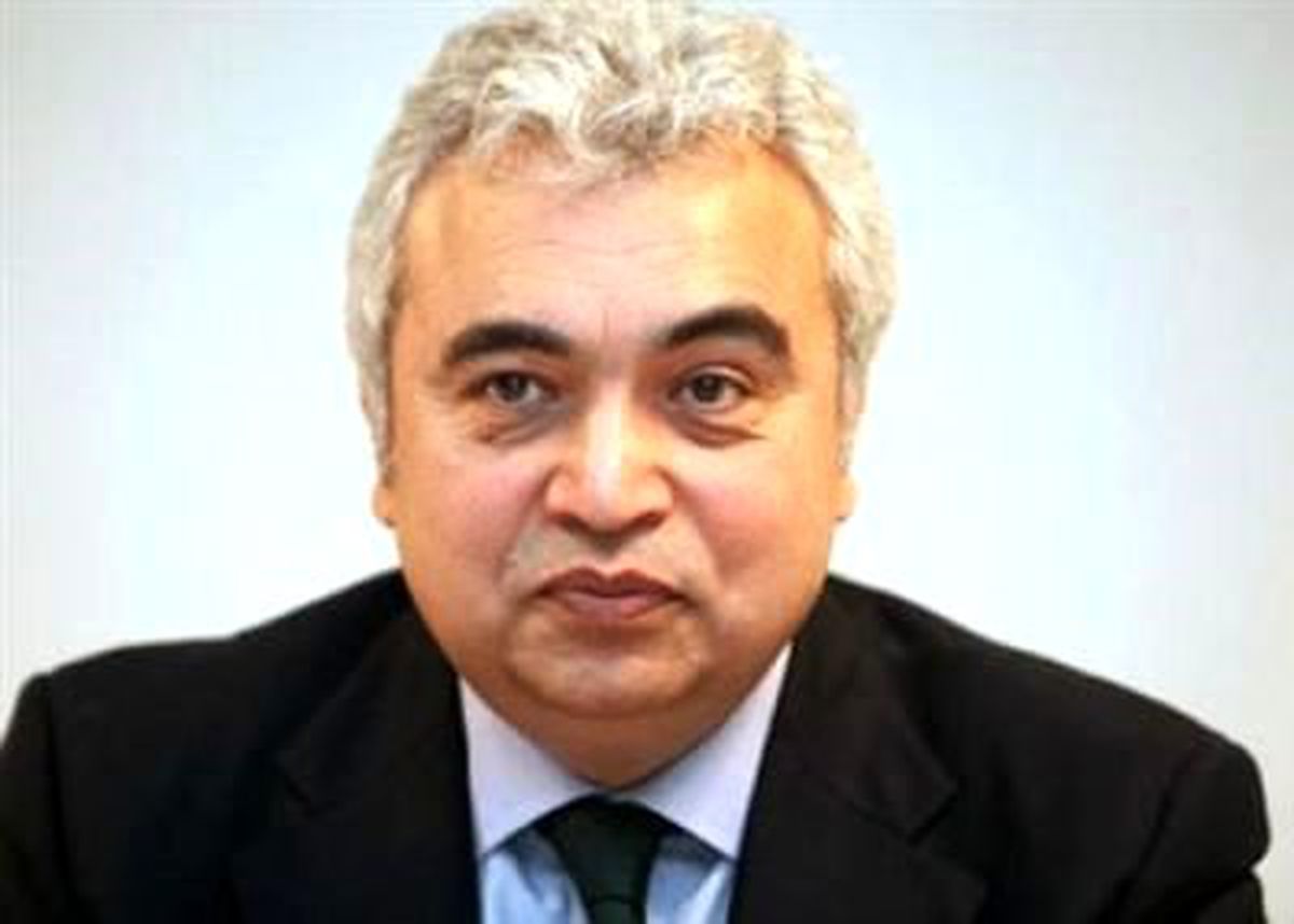 "Petrolün Düşmesini Beklemek Hayalcilik Olur"