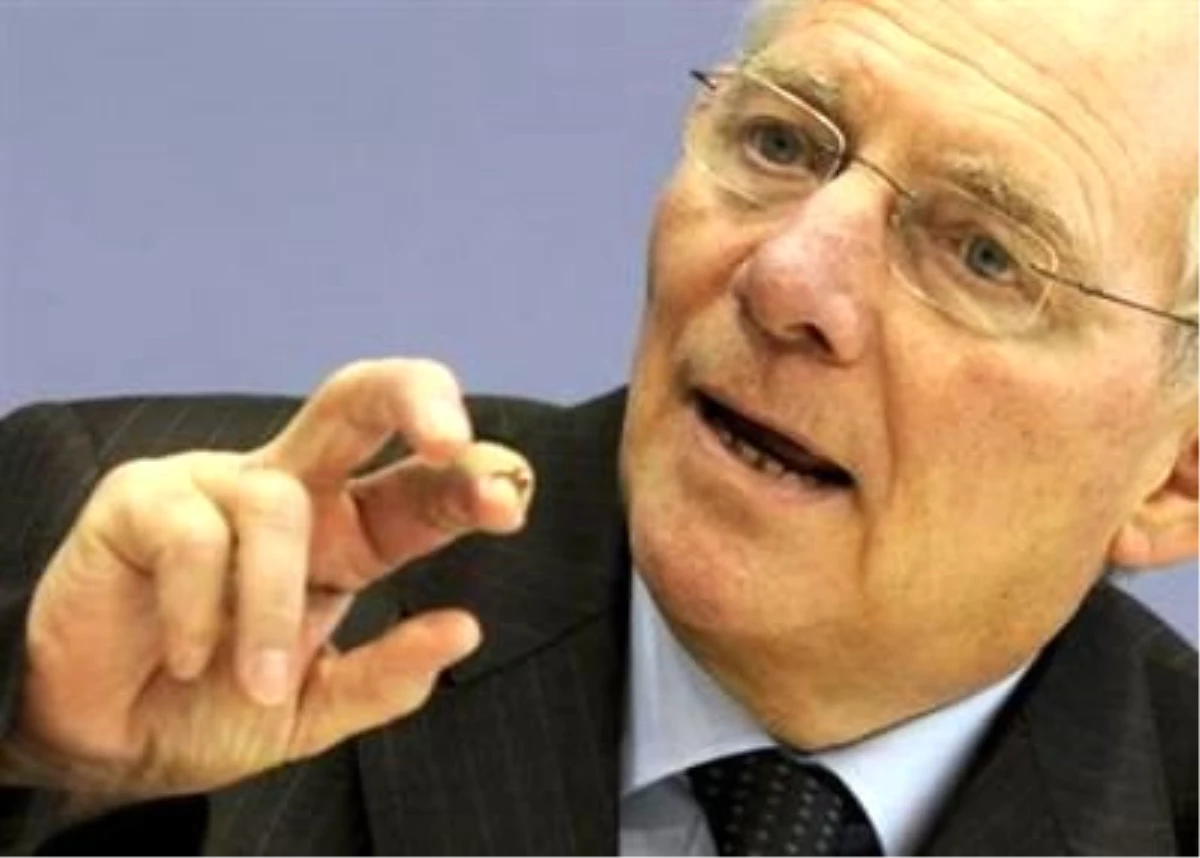 Schaeuble\'den Yunanistan\'a Gücen Mesajı