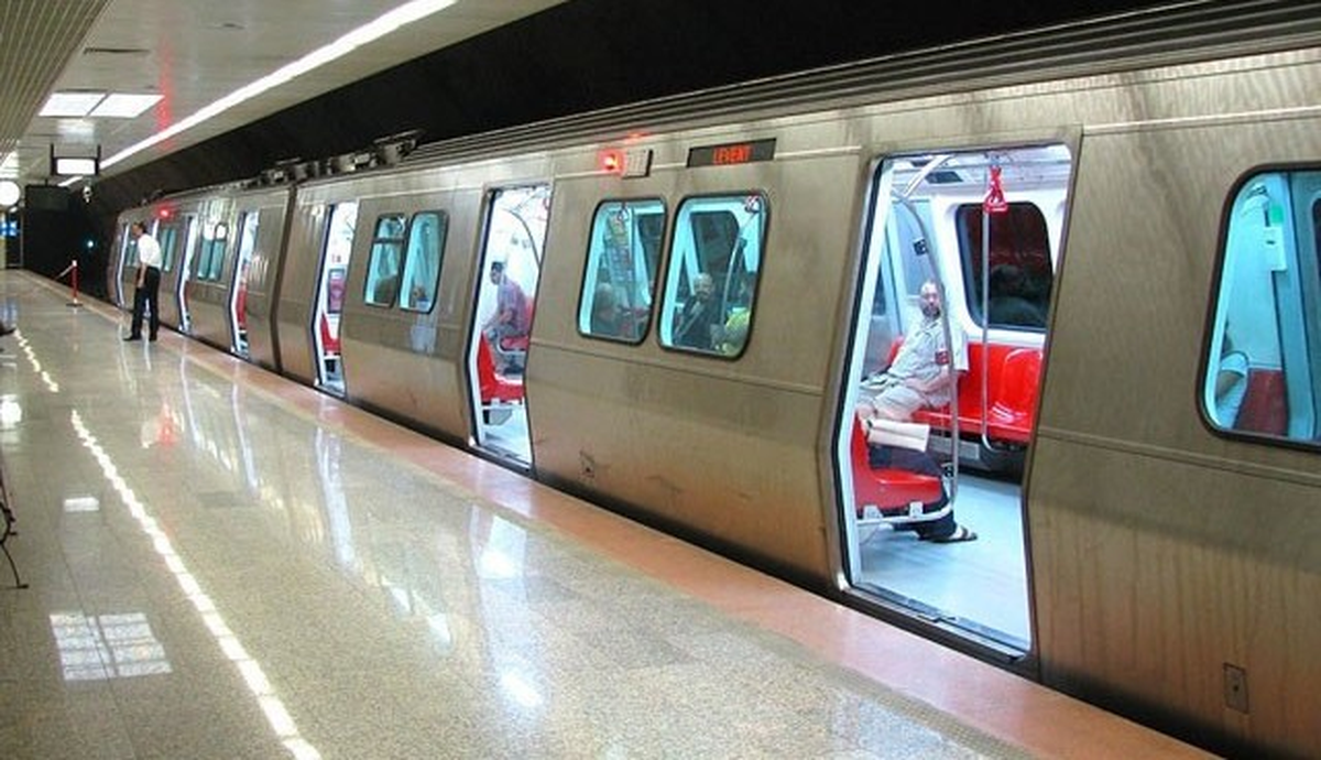 Taksim Metrosu\'nda Kan Donduran Olay